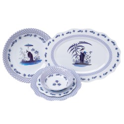 Figurine melamine collection service for four