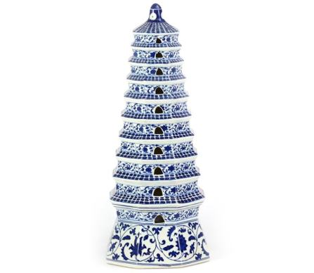 Stunning mid sized Blue and White Pagoda