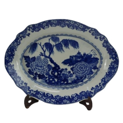 SCALLOPED OVAL PLATE